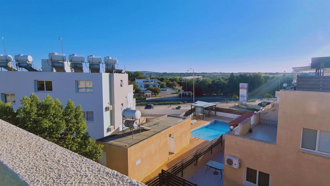 Stay Sunshine Apartment Paralímni Kültér fotó