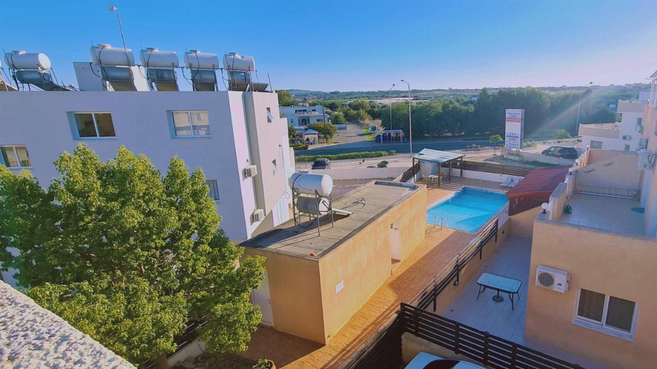 Stay Sunshine Apartment Paralímni Kültér fotó