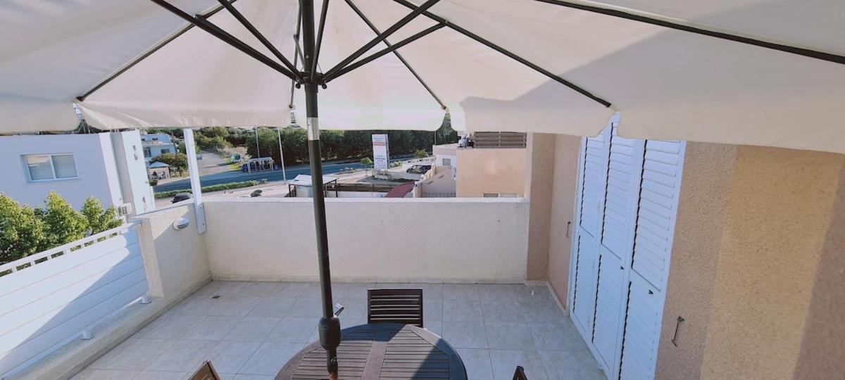 Stay Sunshine Apartment Paralímni Kültér fotó