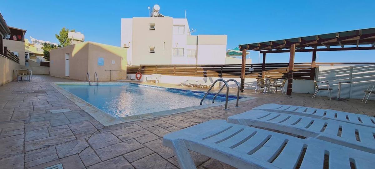 Stay Sunshine Apartment Paralímni Kültér fotó